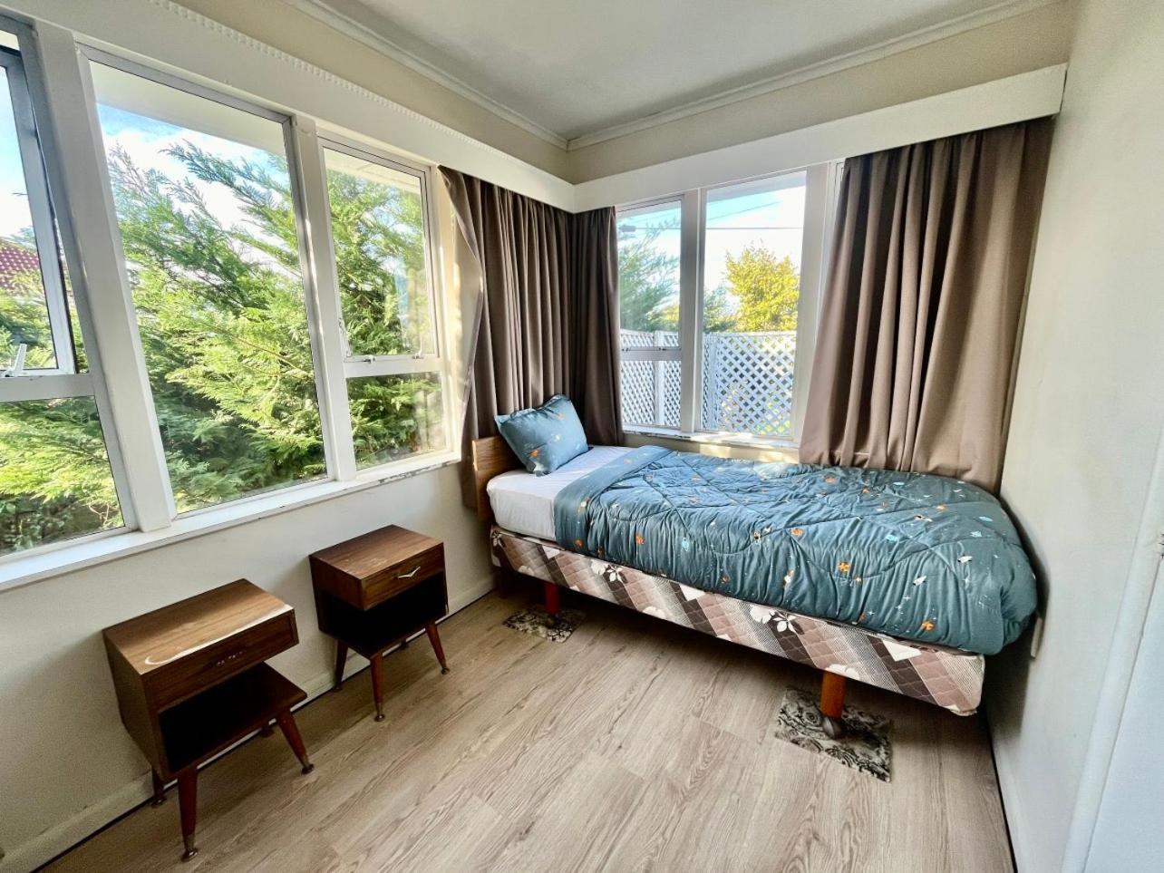 Entire House In Mt Wellington, Central Auckland Exterior foto